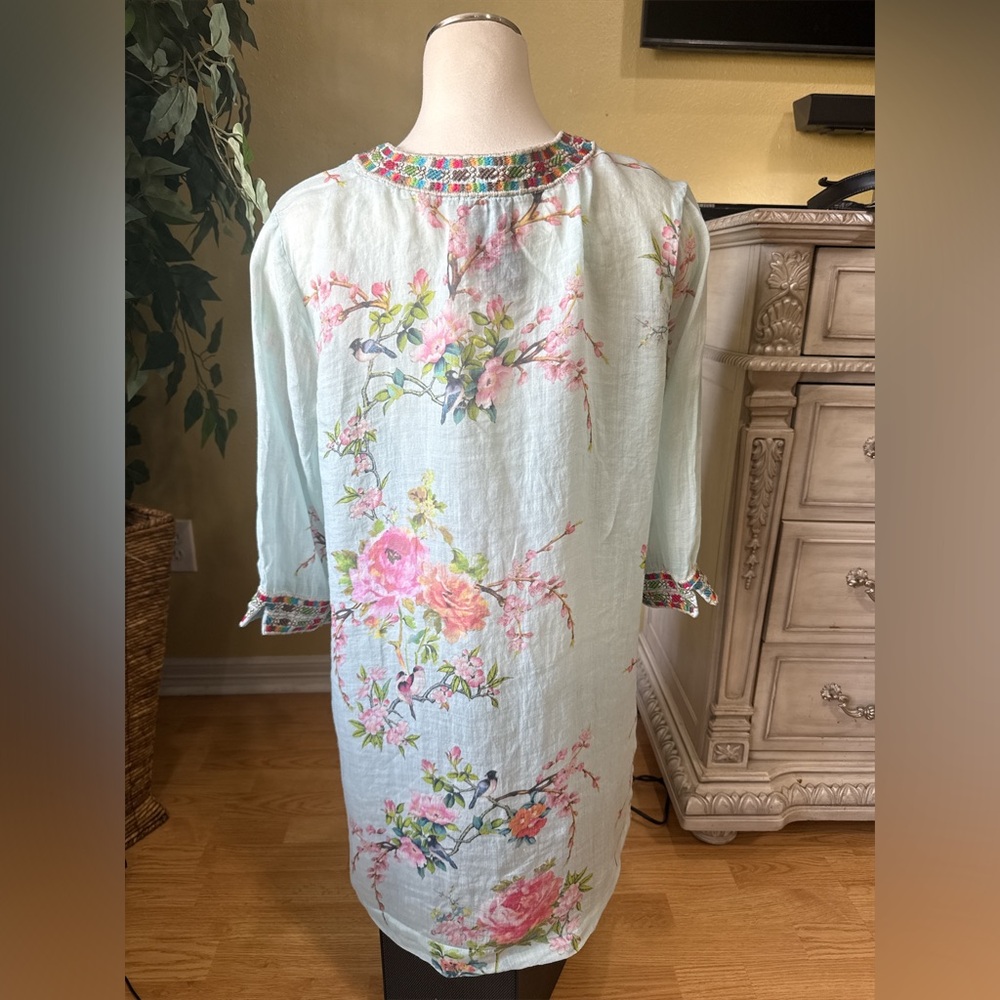 Johnny Was Floral Embroidered Ramie Tunic Top Boho Size M - Picture 3 of 9